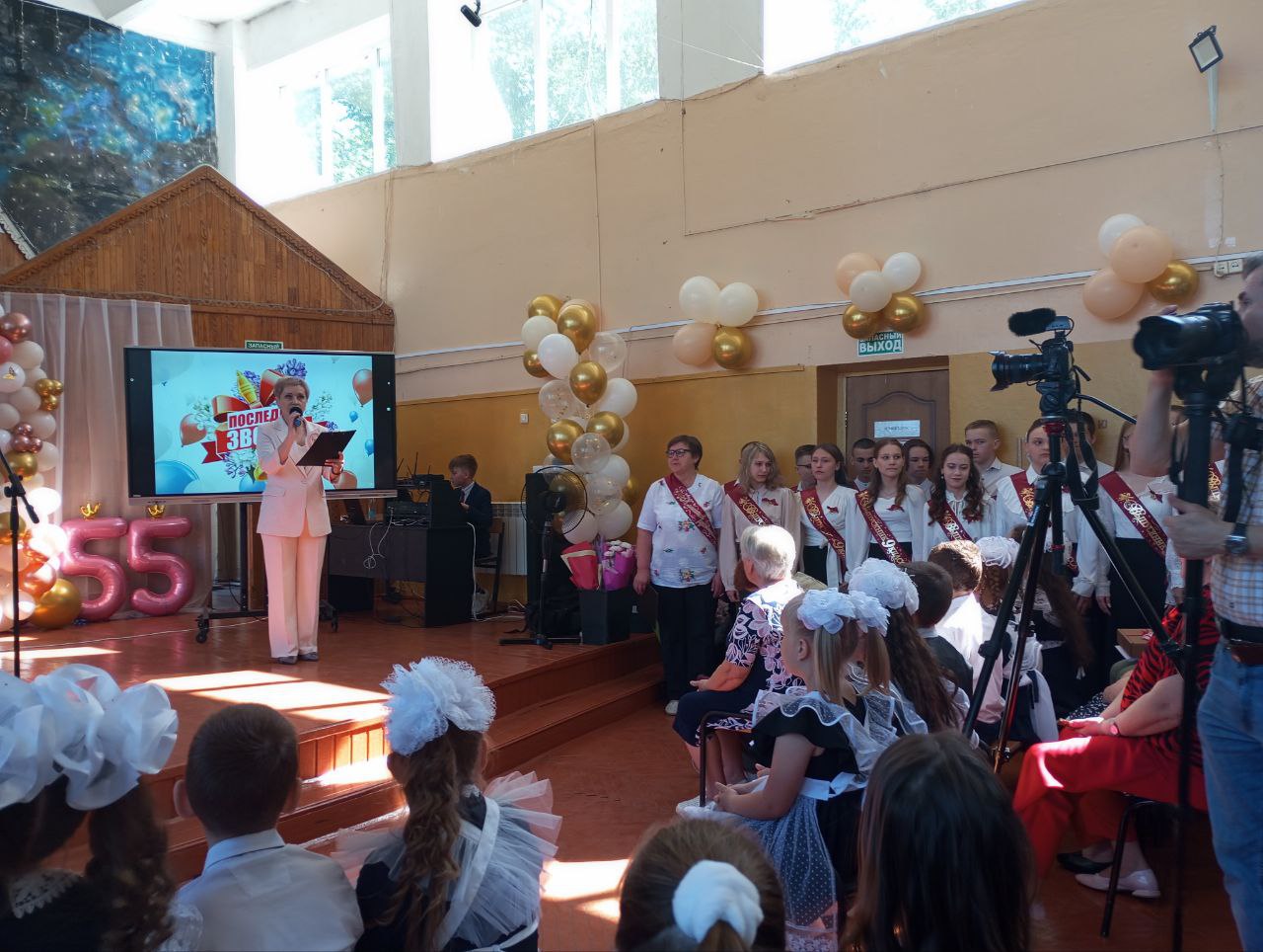 Напутствие казаков выпускникам